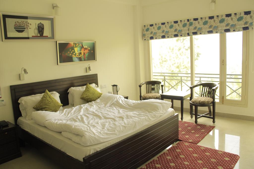 Maple Resort Chail Exterior photo