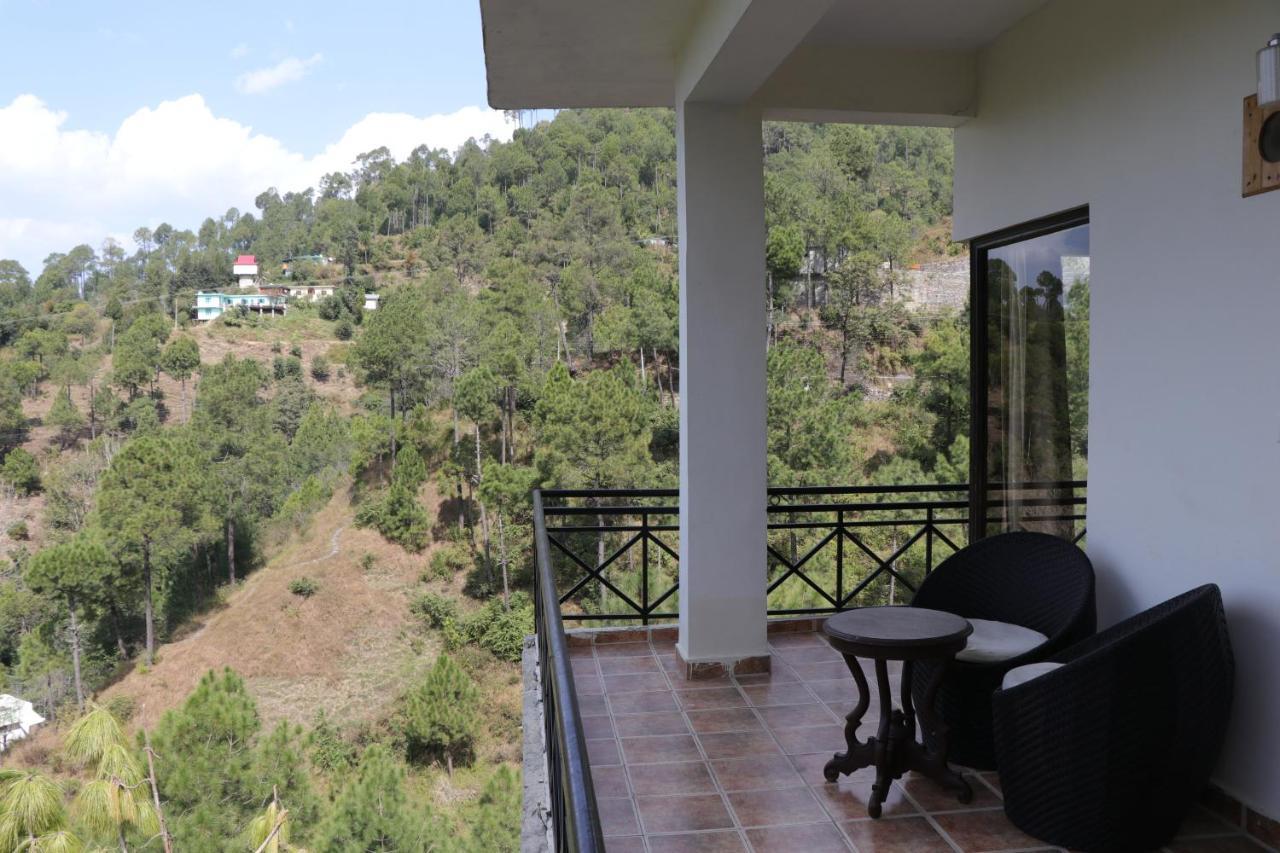 Maple Resort Chail Exterior photo